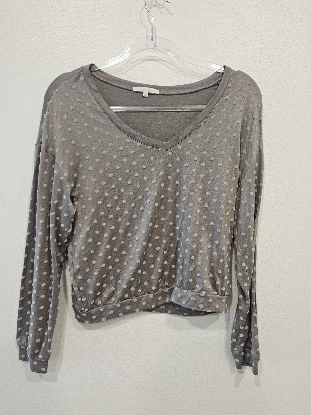 Source Unknown Gray Polka Dot V-Neck Long Sleeve Top